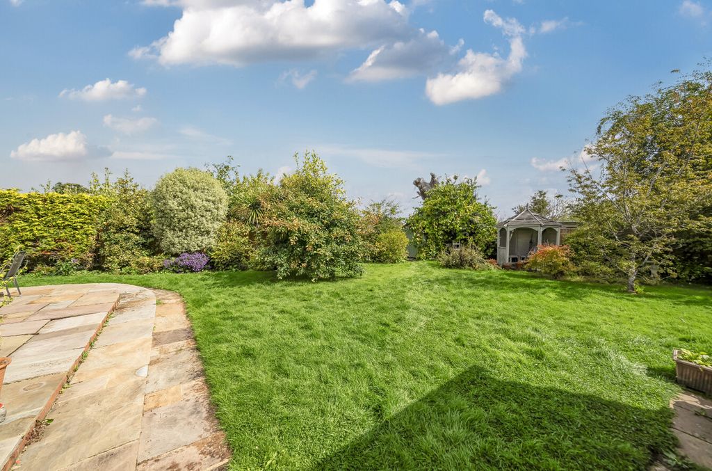 Property photo 2 of 20 1349721-16-68c2De...