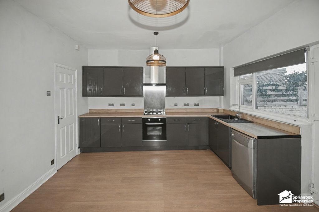 Property photo 2 of 19 Image 1