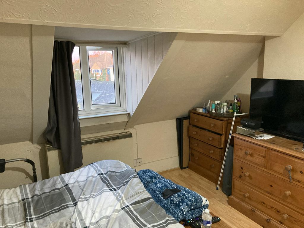 Property photo 3 of 7 Img_2137.Jpg