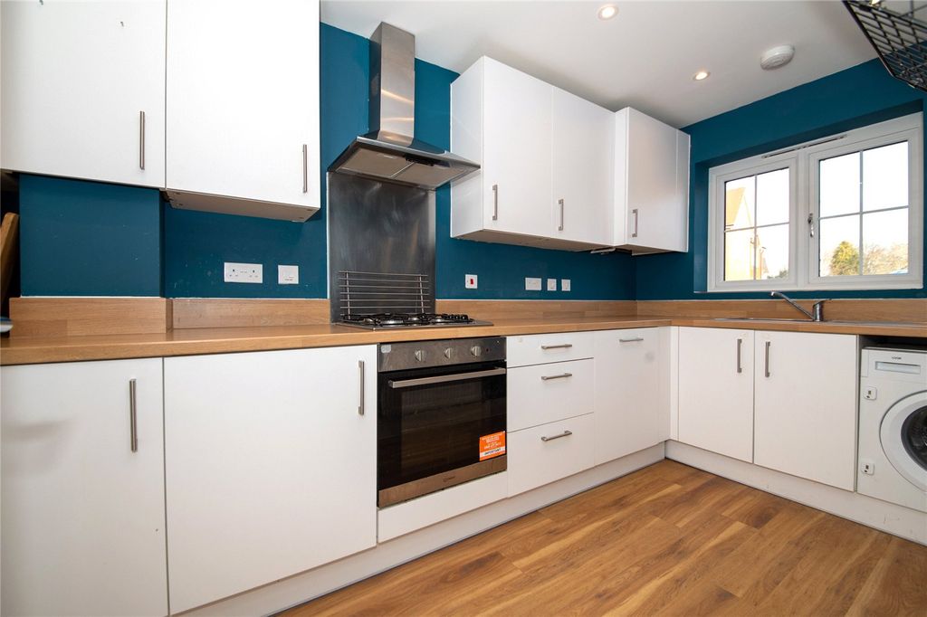 Property photo 2 of 18 Picture No. 04