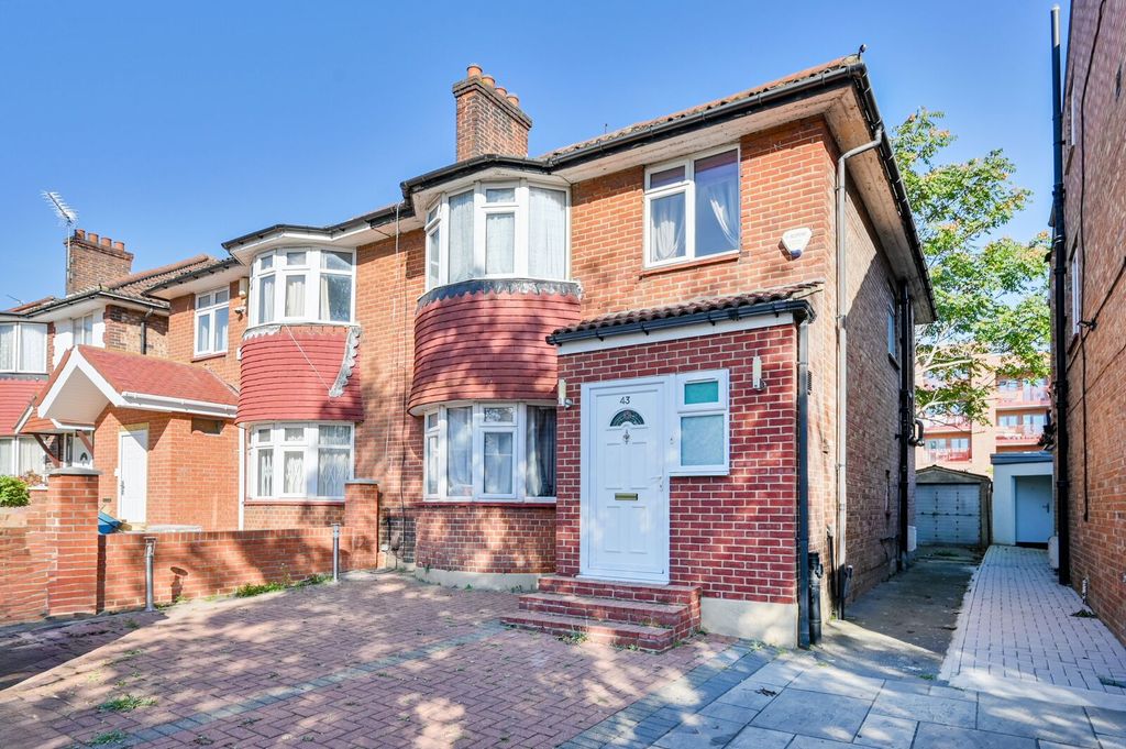 Property photo 1 of 13