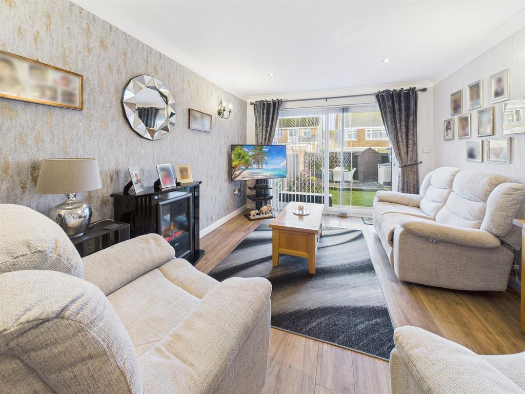 Property photo 3 of 15