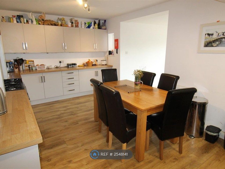 Property photo 1 of 13 Kitchen/Dining