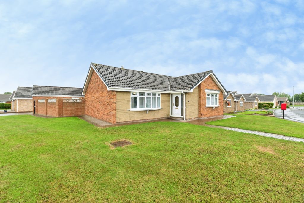 Property photo 2 of 21