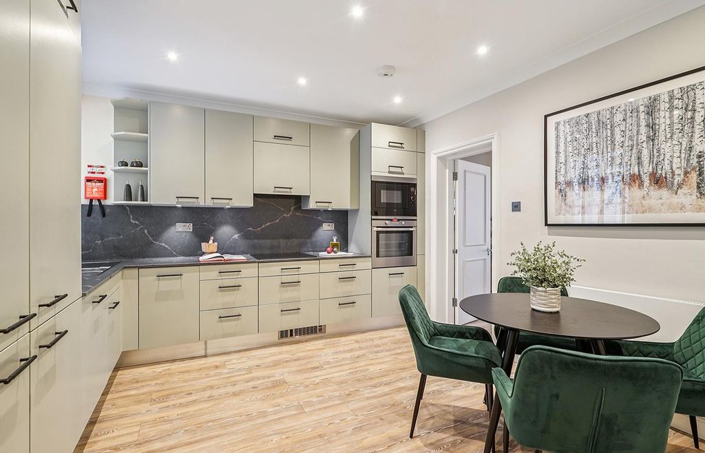 Property photo 2 of 16 Image