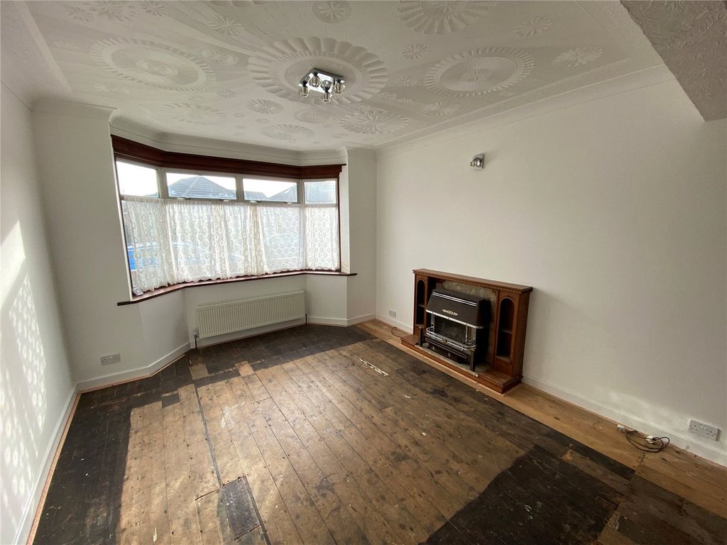 Property photo 2 of 36 Picture No. 30