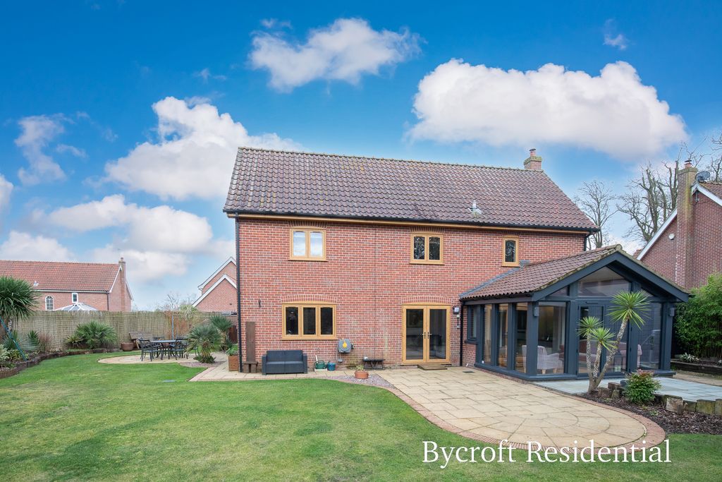 Property photo 1 of 34