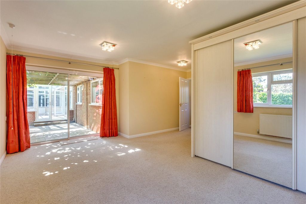 Property photo 2 of 14 Bedroom 1