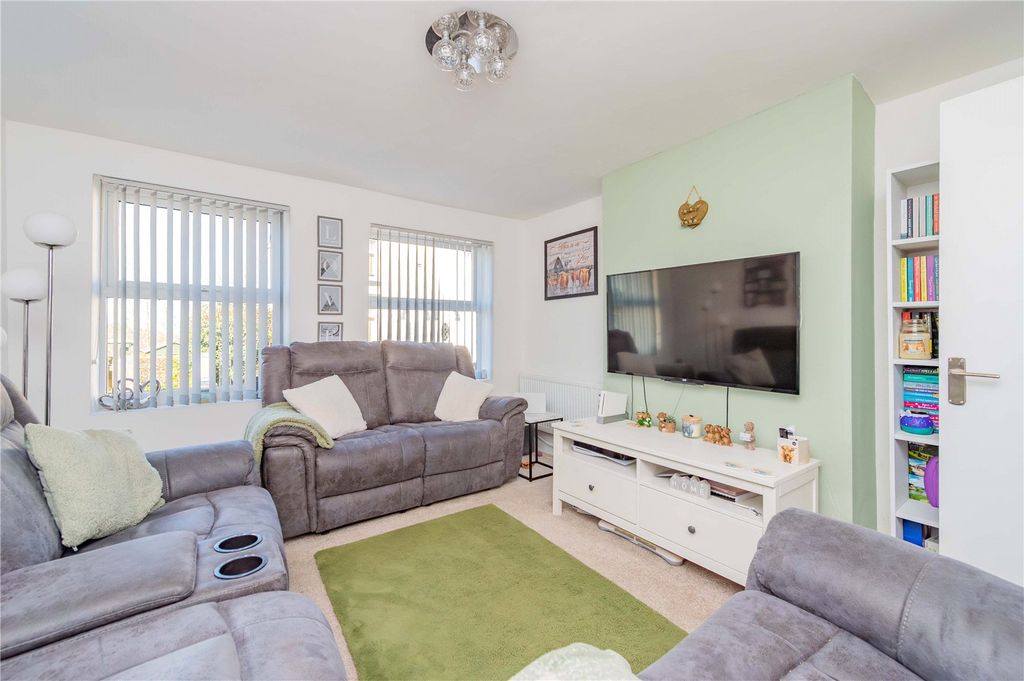 Property photo 2 of 40 Picture No. 20