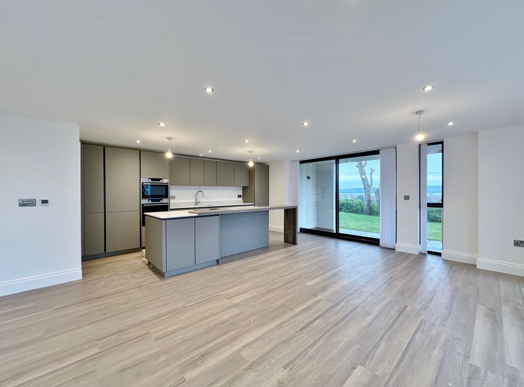 Property photo 2 of 23 Photo 7