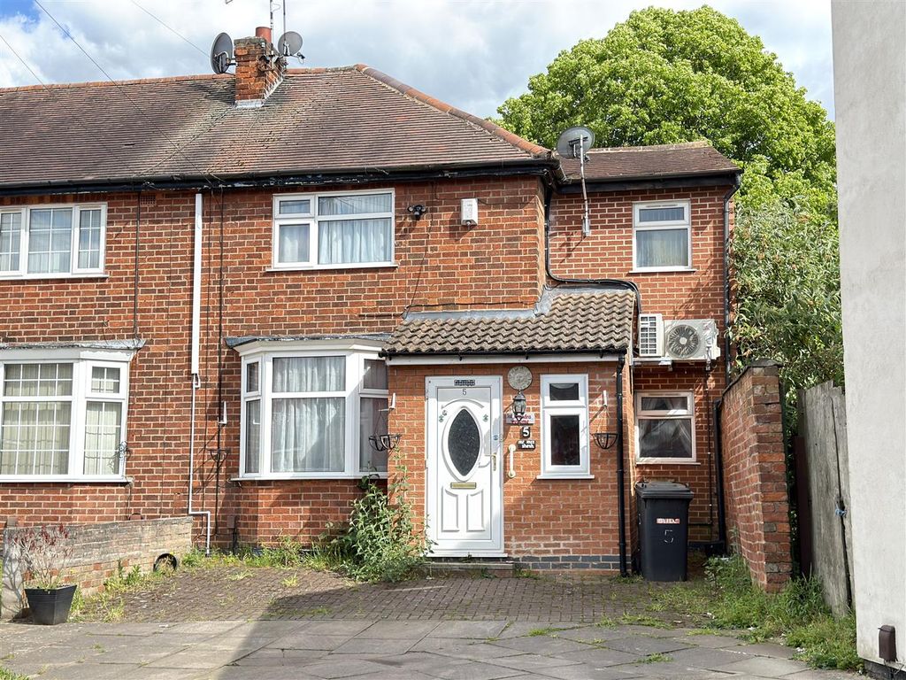 Property photo 1 of 13 Outside