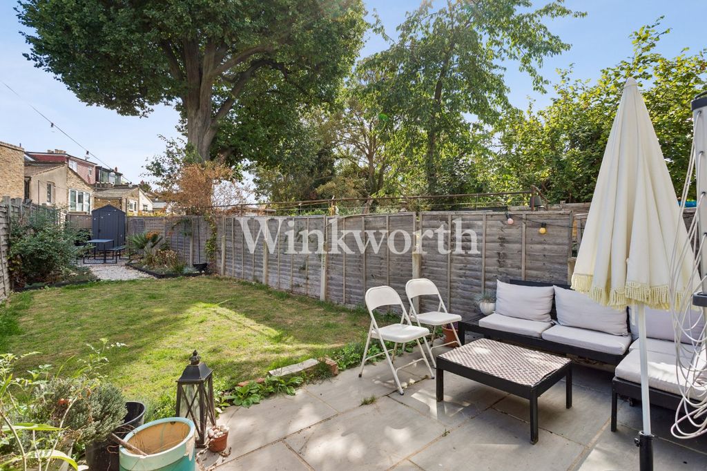 Property photo 1 of 18 Picture No. 15