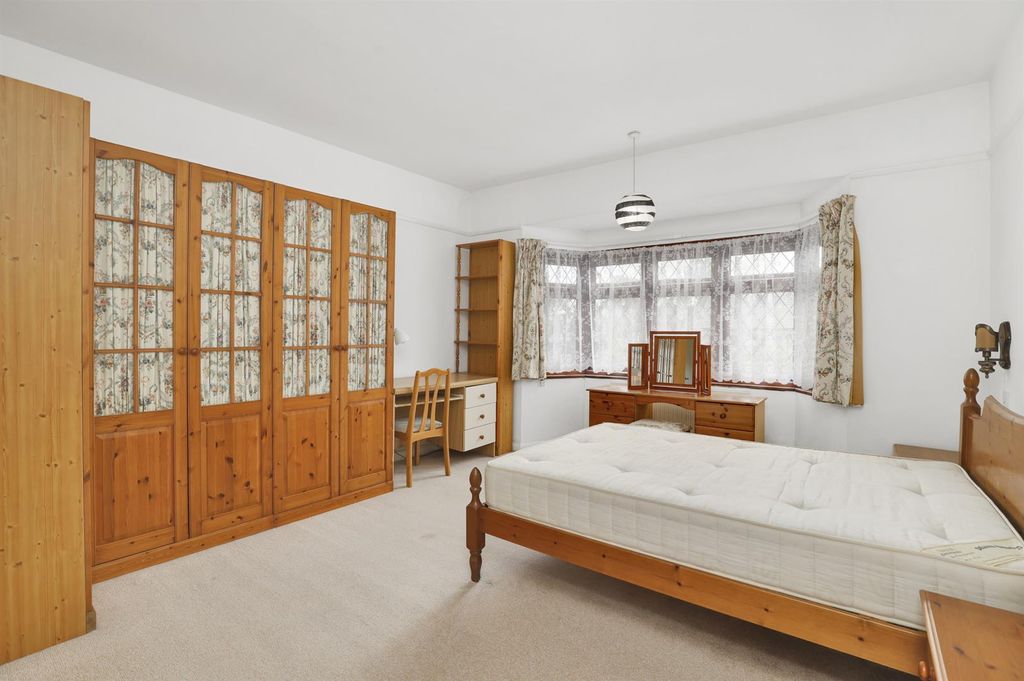 Acton W3 photo 5