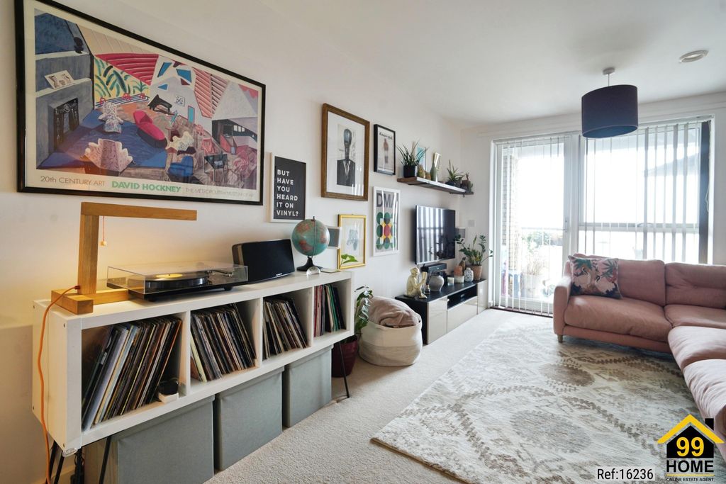 Property photo 3 of 20 Photo 2