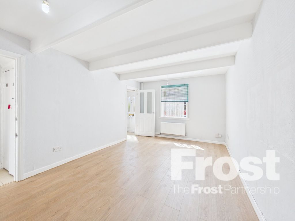 Property photo 2 of 9 Picture No. 13