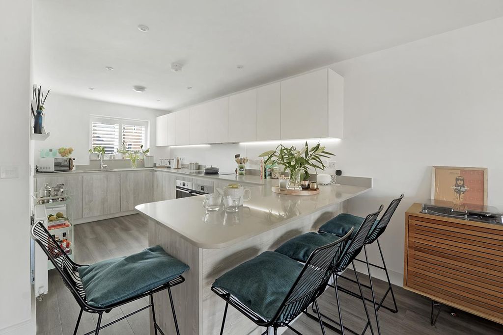 Property photo 3 of 20 Kitchen/Living Space