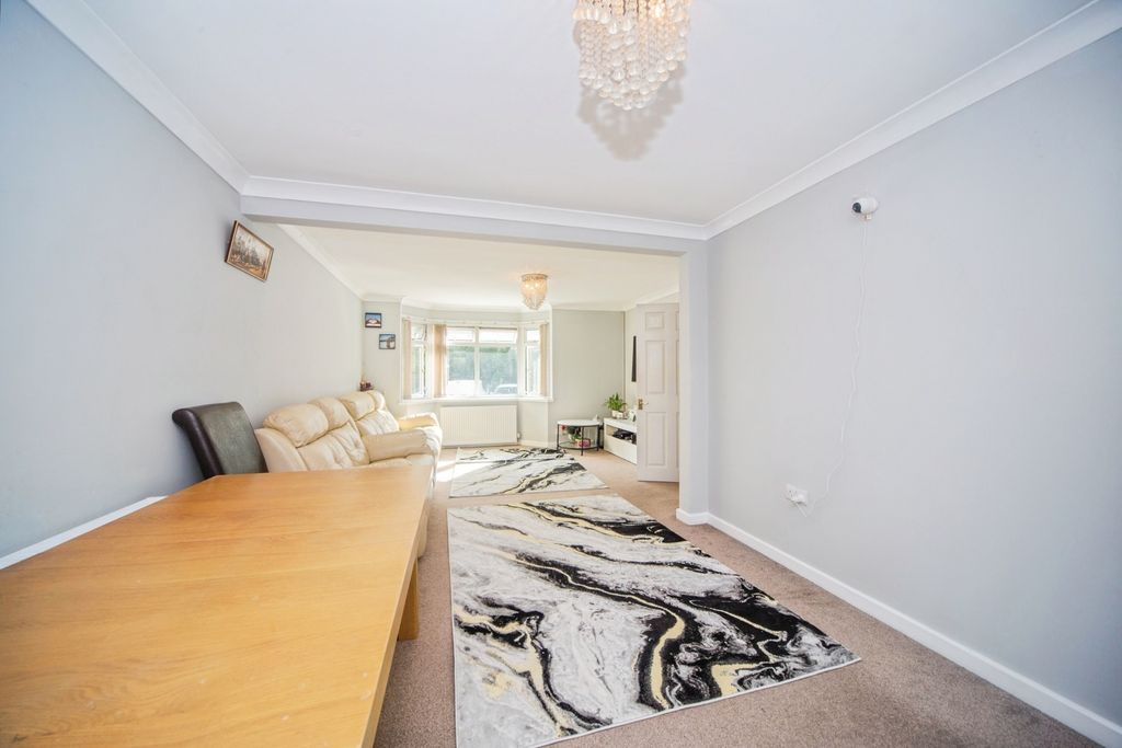 Property photo 3 of 14 Pbox-Img.Jpg