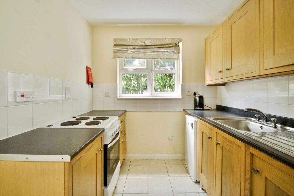 Property photo 2 of 12 Pbox-Img.Jpg