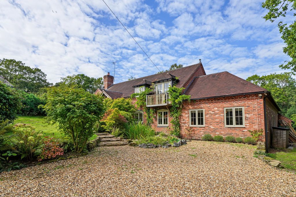 Property photo 2 of 55