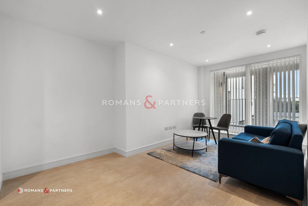 Property photo 3 of 14