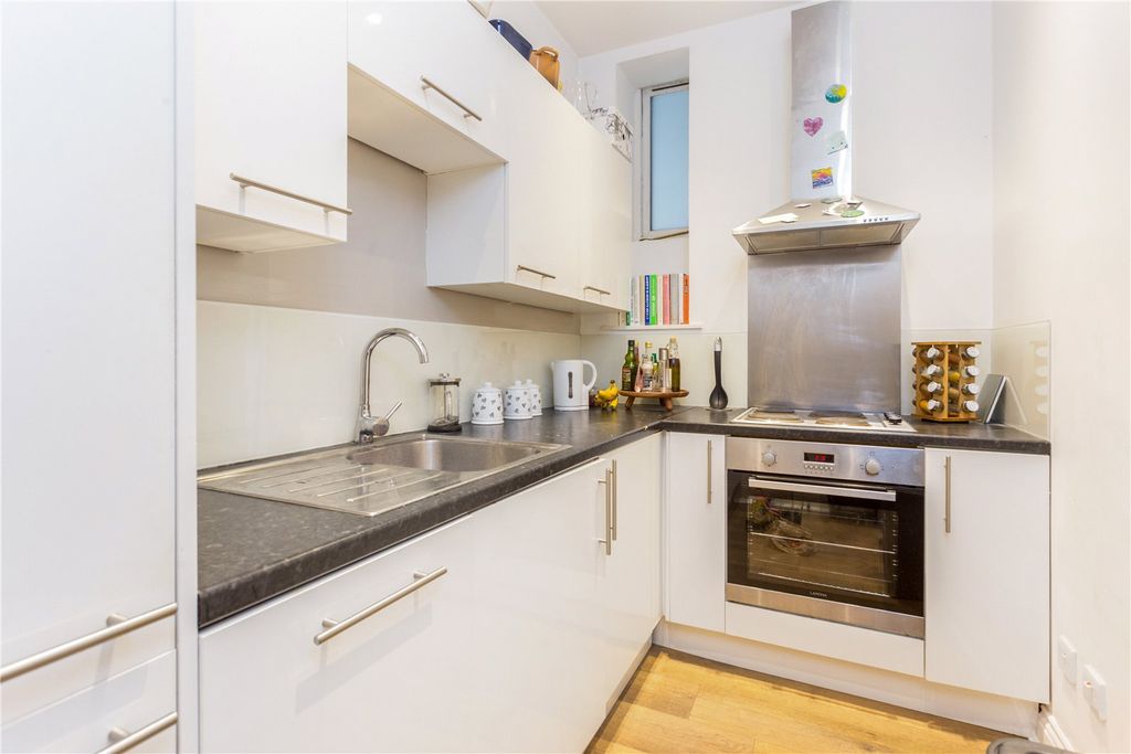 Property photo 2 of 15 Kitchen