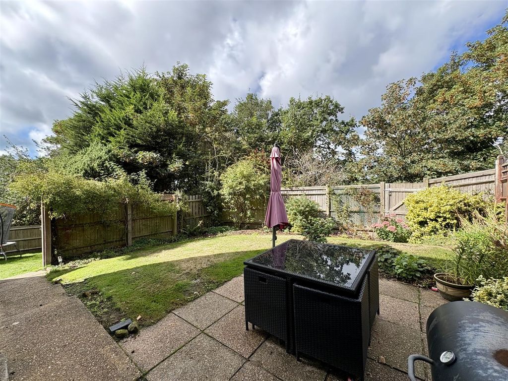 Property photo 3 of 16