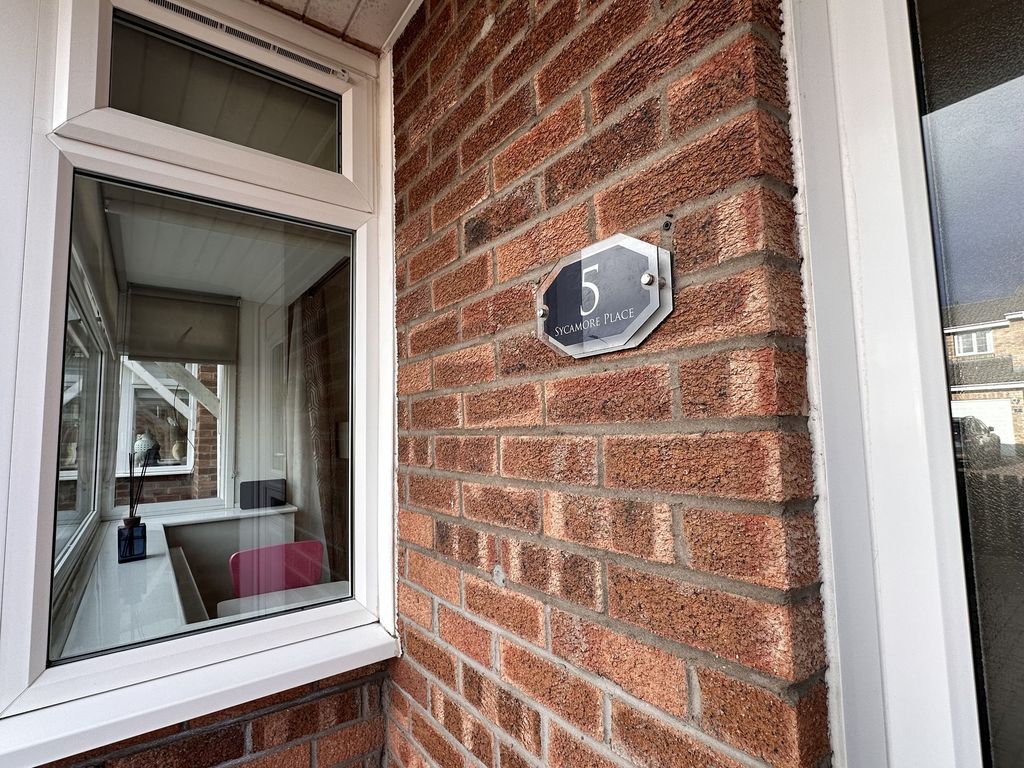 Property photo 2 of 26