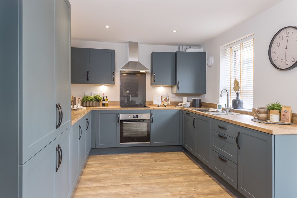 Property photo 2 of 9 Kingsley Kitchen