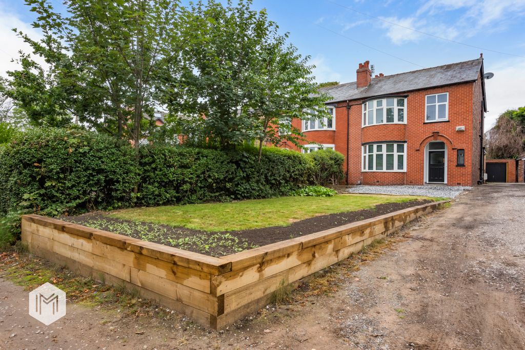 Property photo 2 of 31 Picture No. 23
