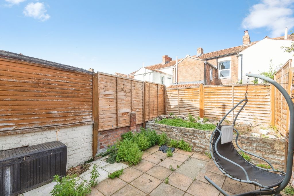 Property photo 2 of 13 Pbox-Img.Jpg
