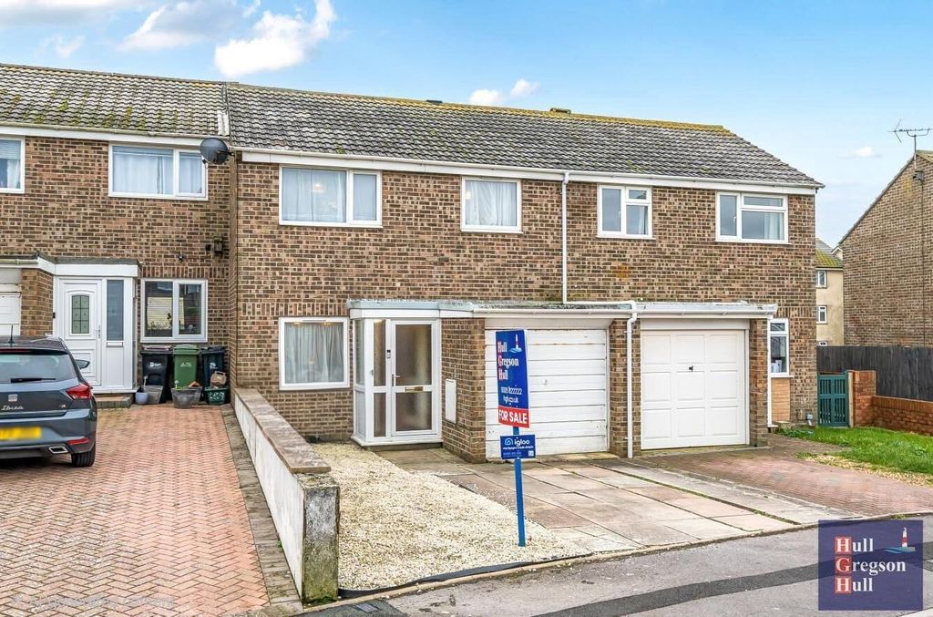 Property photo 1 of 23 2F4F823F-B6Ea-4824-831F-1559295749ba.Jpg