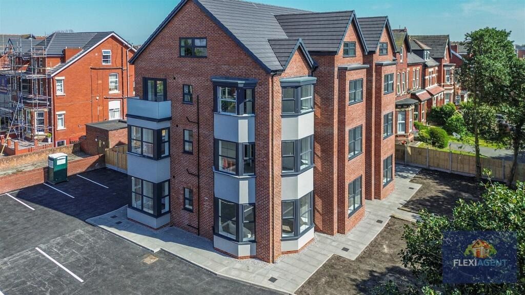 Property photo 1 of 37 4309523