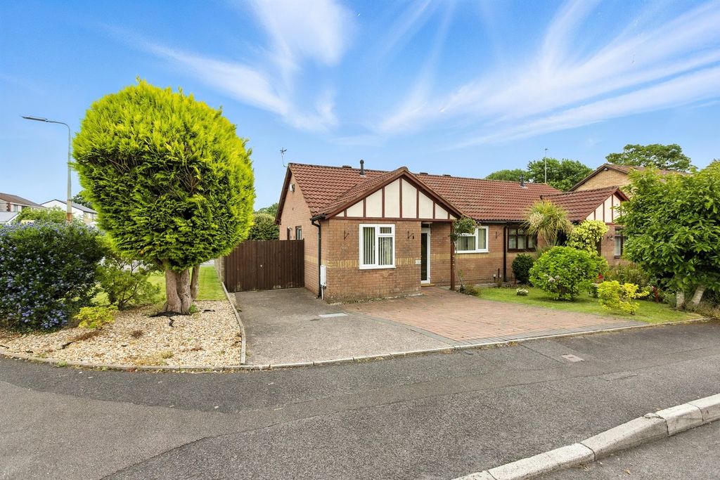 Property photo 1 of 26