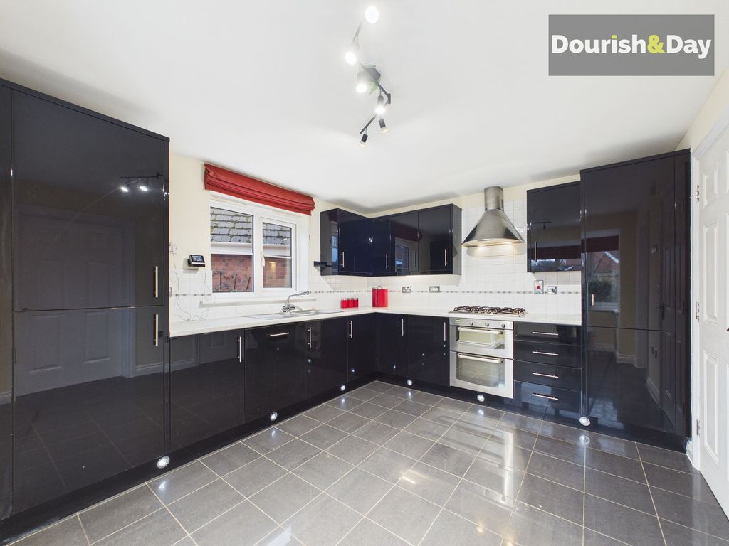 Property photo 3 of 30