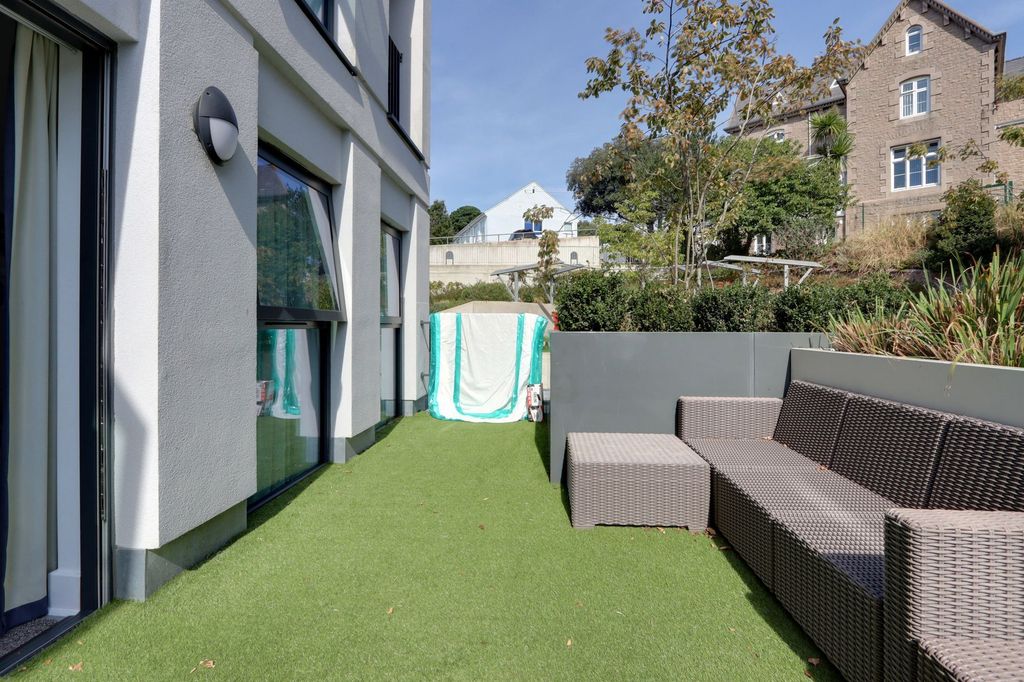 Additional image 7 of 2 bed flat to rentLa Pouquelaye, St. Helier JE2