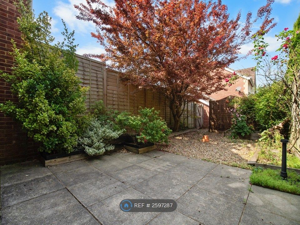 Property photo 3 of 17