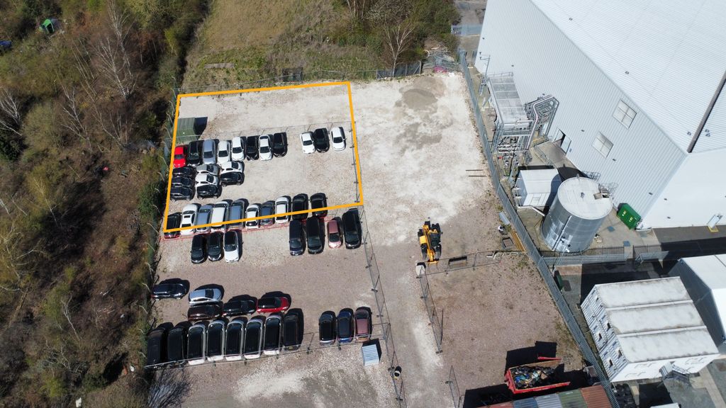 Property photo 1 of 1