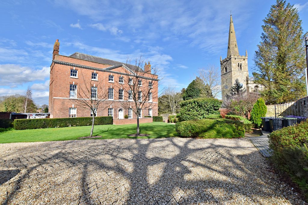 Property photo 1 of 18 Photo 15