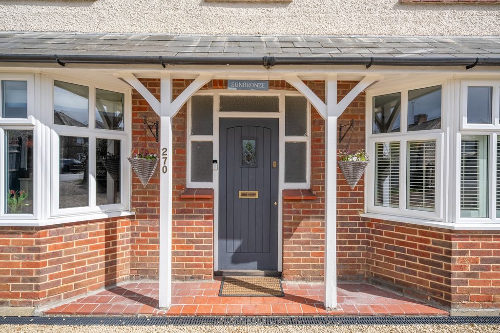 Property photo 2 of 28 Picture No. 02