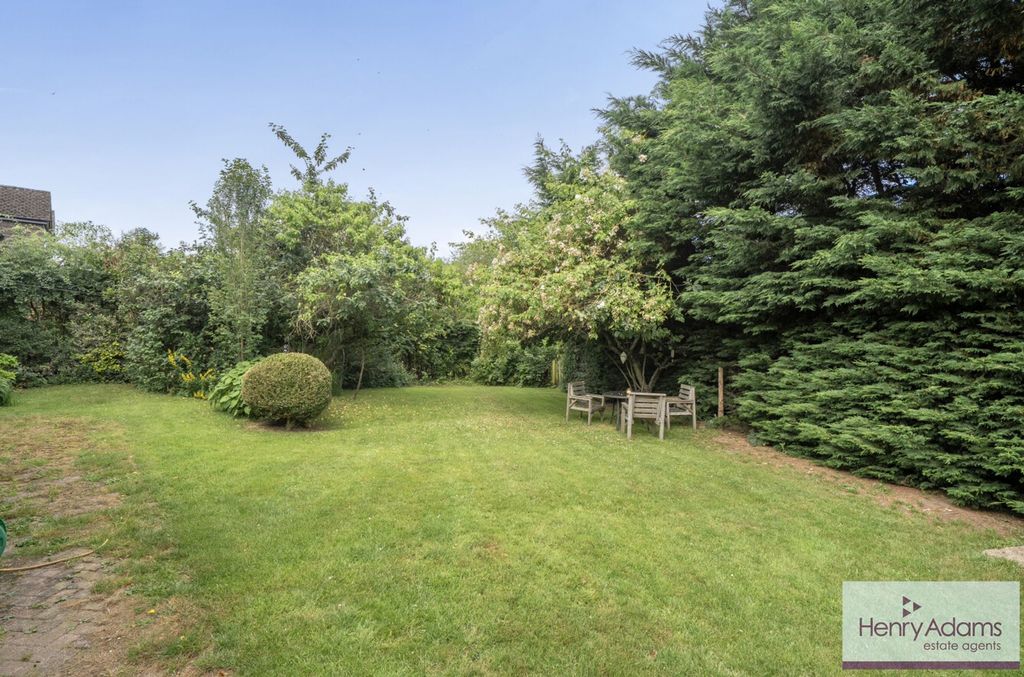 Property photo 3 of 22