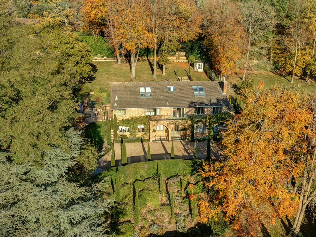 Property photo 3 of 19