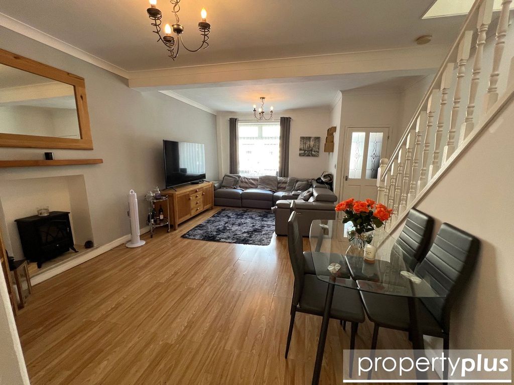 Property photo 3 of 14 Picture No. 06