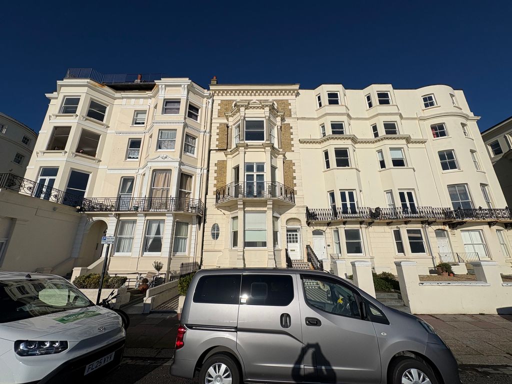 Property photo 1 of 8 Cover