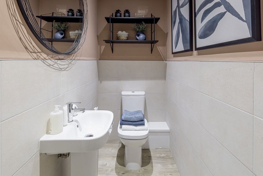 Property photo 3 of 7 Handy Downstairs Cloakroom