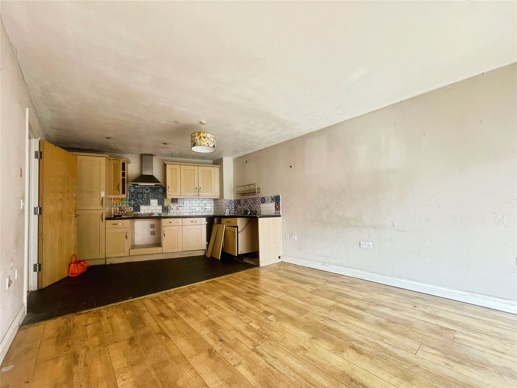 Property photo 3 of 9 Picture No. 02
