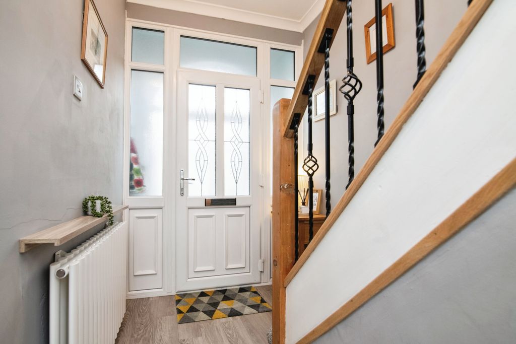 Property photo 2 of 17 Photography