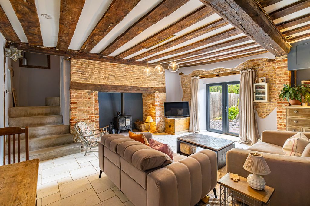 Property photo 2 of 44 5149624
