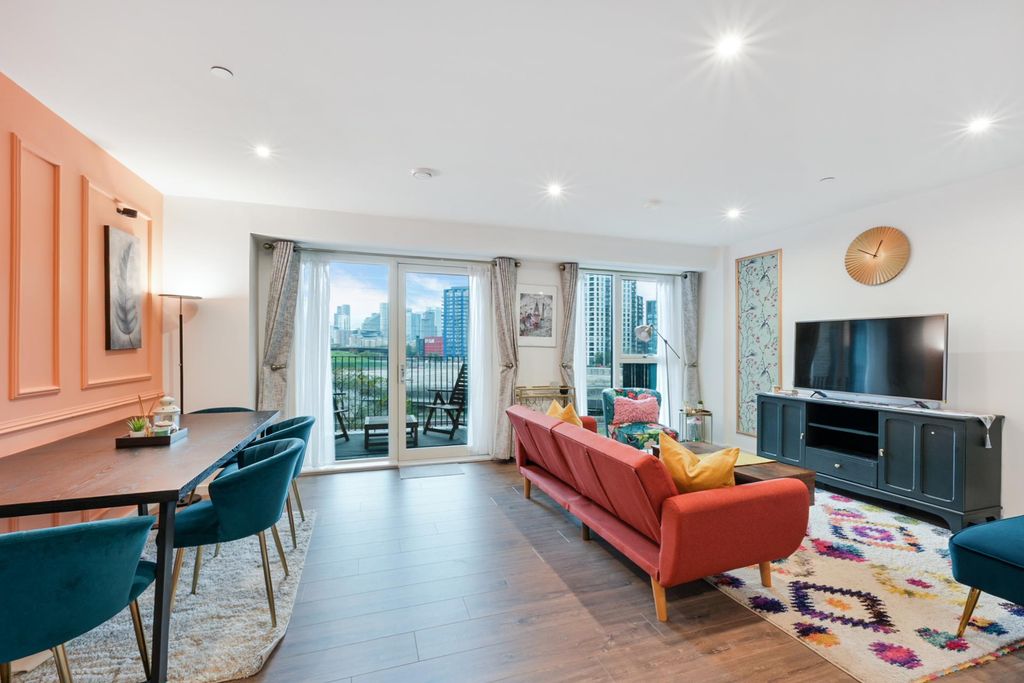 Property photo 3 of 15