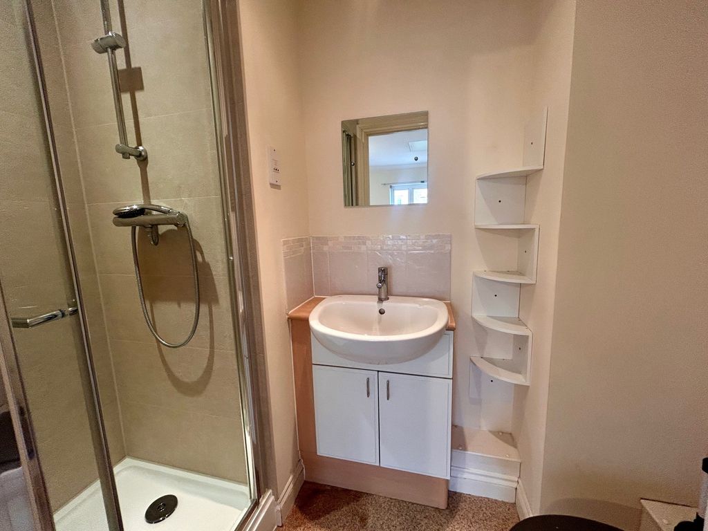 Property photo 3 of 14 Image