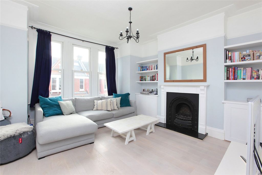 Property photo 1 of 6